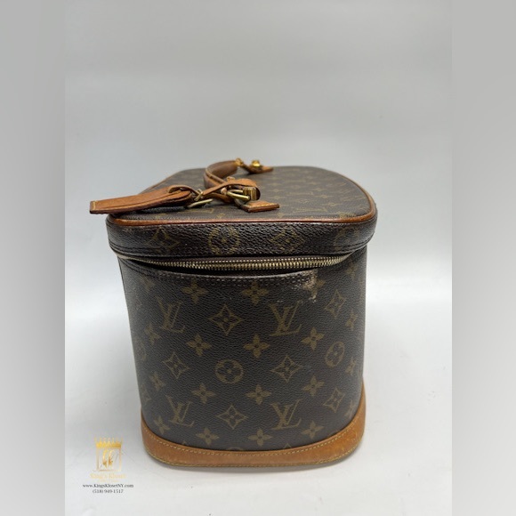 Louis Vuitton Monogram Vanity - Picture 2 of 14
